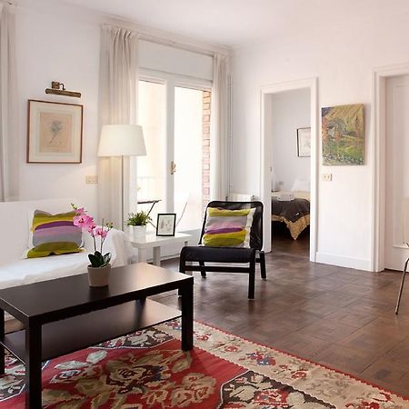 Letsgo Camp Nou Apartment Barcelona Room photo